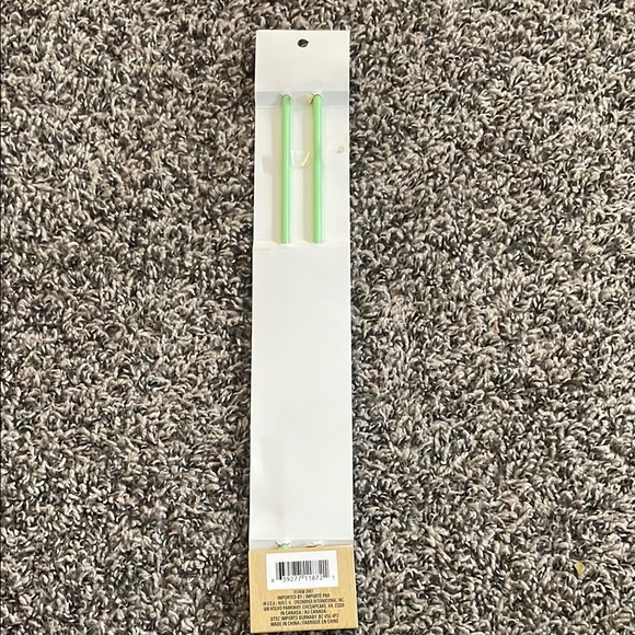 Crafters Square Set Green Plastic Knitting Needles - Picture 4 of 4